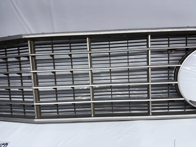 OEM 1973 - 1974 Ford Torino (BASE) Ranchero Grille D3OB-8150-AA 73 74 U5B-2