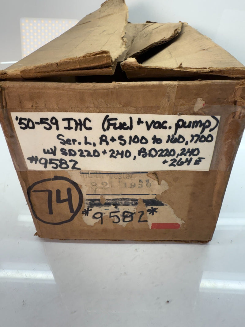 NORS FUEL PUMP 9582 1950 1951 1952 1953 1954 1955 IHC TRUCK SERIES L & R F-74