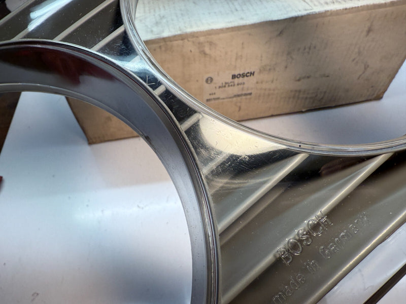 NOS OEM Mercedes Benz W123 240D 300D 300TD Right Head Light Trim C6-3