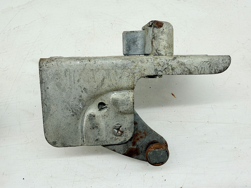 (1)- NOS 1952 1953 1954 1955 Chevrolet Front Door Lock RH GM 3698814 C70-10