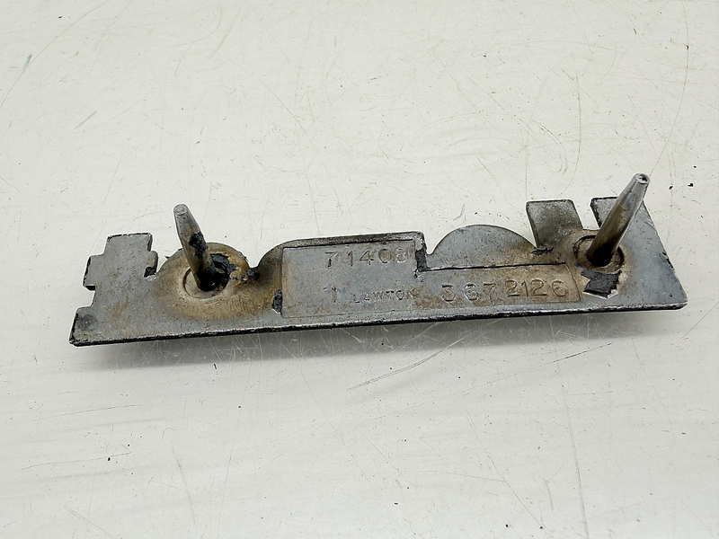 OEM 1971 - 1974 AMC HORNET Metal Script Emblem w/ Pins 3672126 71408 E9-43