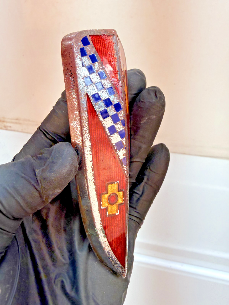 Vintage Original 1939 Buick Cloisonne Grille Ornament Emblem Badge E8-48
