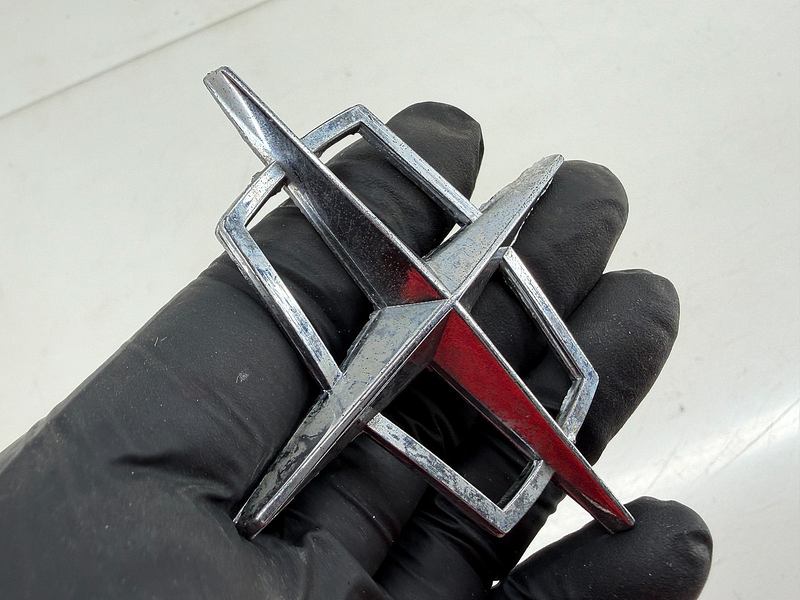 OEM 1961 - 1969 Lincoln Continental C-Pillar Sail Panel Star Badge Emblem E7-110