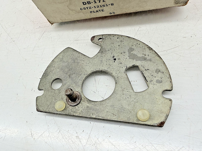 NOS 1965 FORD TRUCK DISTRIBUTOR BREAKER PLATE C5TZ-12151-B DB-171 C77-30