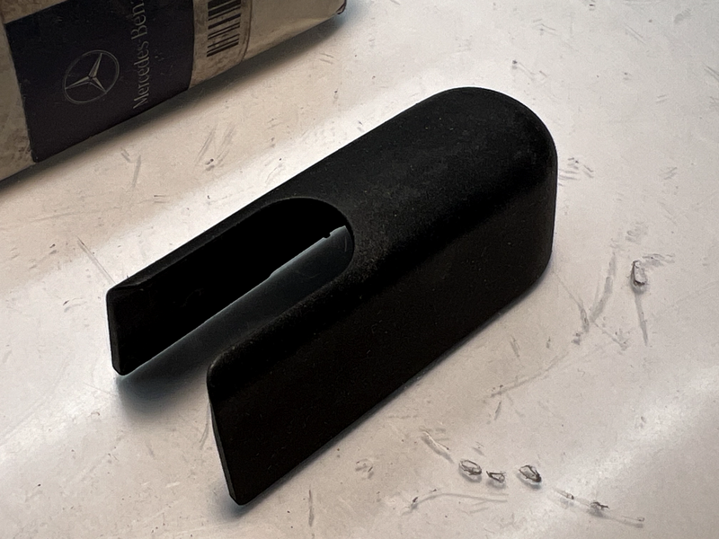 NOS Mercedes-Benz Genuine GL ML R GLK Class Rear Wiper Arm Cover C3-30
