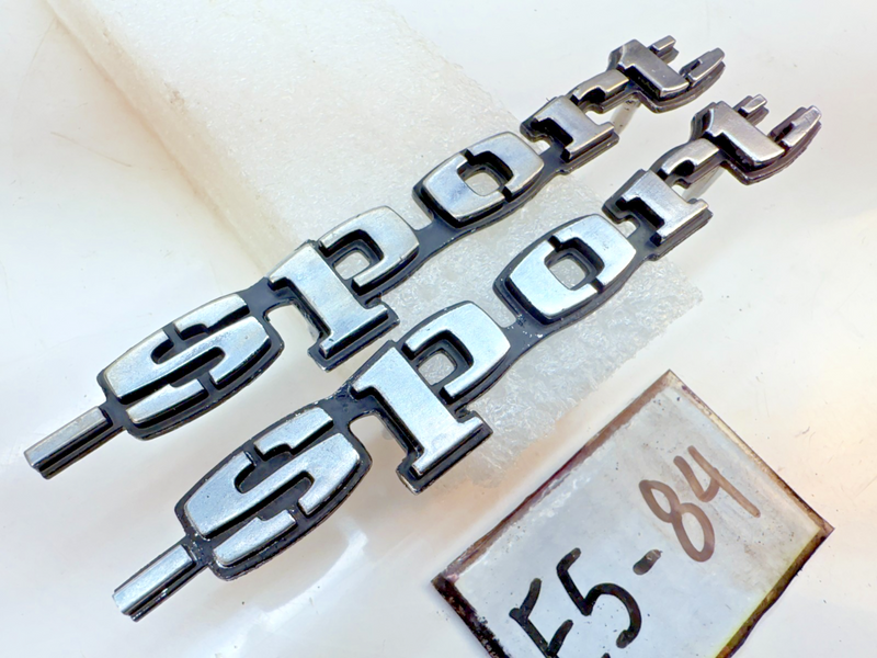 BRKN OEM 1969 Camaro RS PAIR Fender Emblem Rally Sport GM 3943231 E5-84