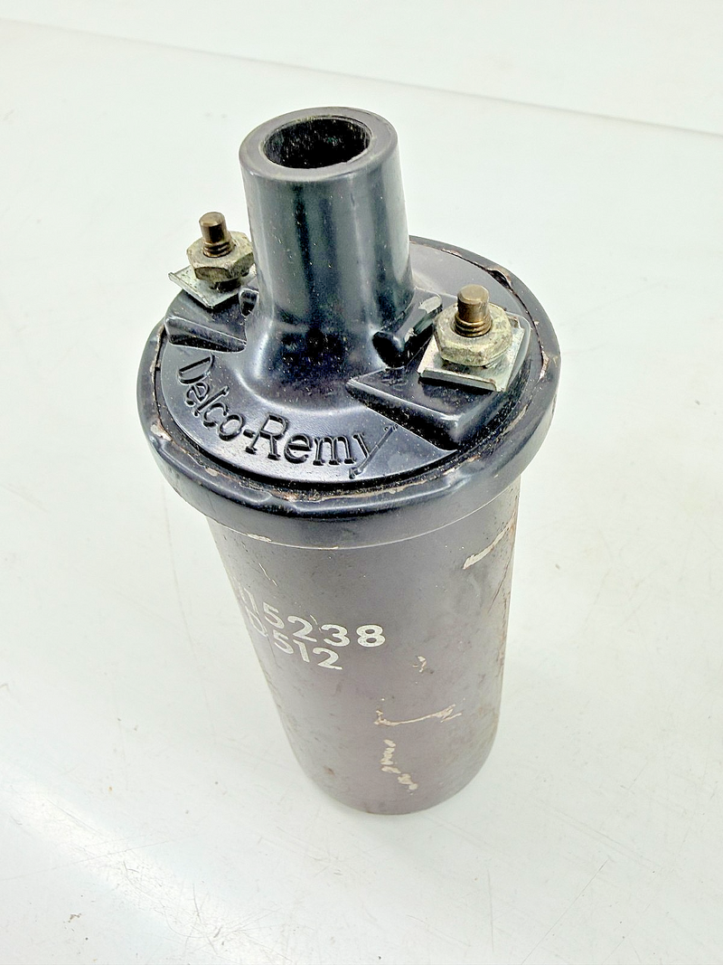 NOS 1964 - 1974 Chevrolet Corvette Camaro Chevelle Ignition Coil 1115238 C72-16