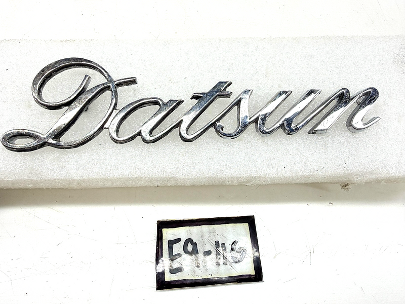 OEM 1970 - 1978 DATSUN SUNNY B110 1200 240Z 260Z 280Z TRUNK SCRIPT EMBLEM E9-116