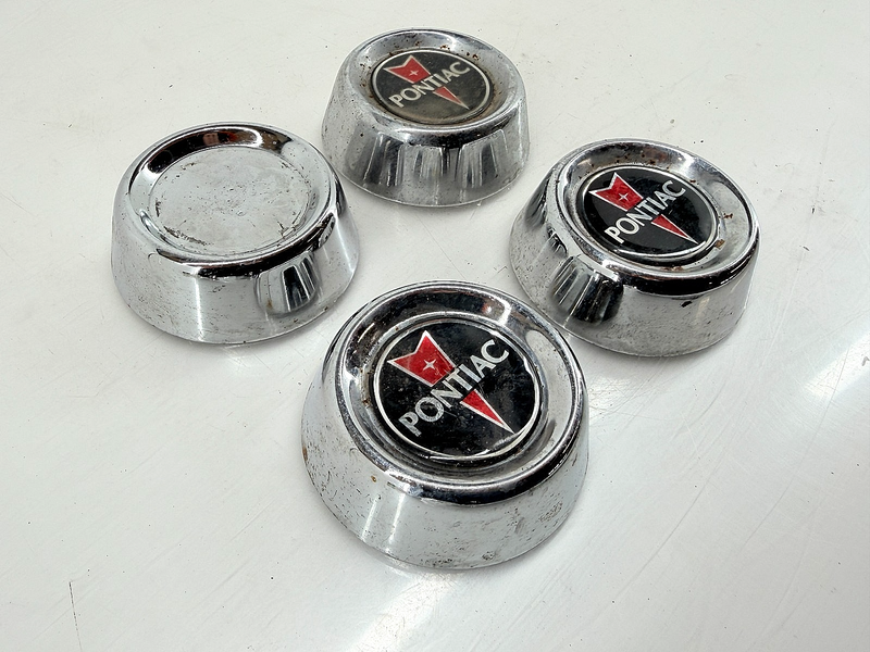 RARE OEM Pontiac Firebird Trans Am SET of Center Caps 200838 C67-99