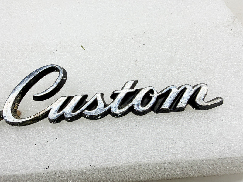 OEM 1969 - 1971 CHRYSLER NEWPORT CUSTOM SCRIPT EMBLEM 2901360 E10-71