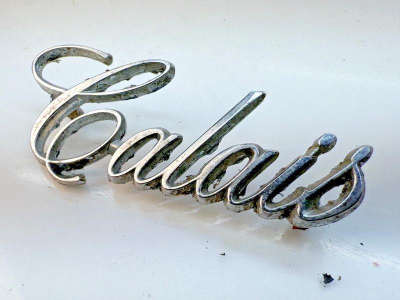 OEM 1971 - 1976 Cadillac Calais Chrome Emblem Script 1972 1973 1974 1975 E5-17