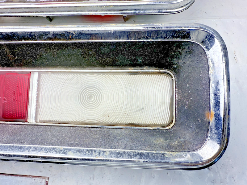OEM 1967 1968 CHEVY Camaro PAIR Tail lights LH 5959299 RH 5959300 B20-1