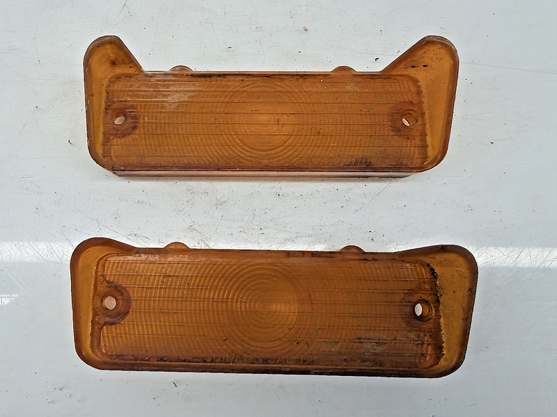 OEM 1966 Chevy CHEVELLE EL CAMINO MALIBU AMBER PARKING TURN SIGNAL LENS C49-27