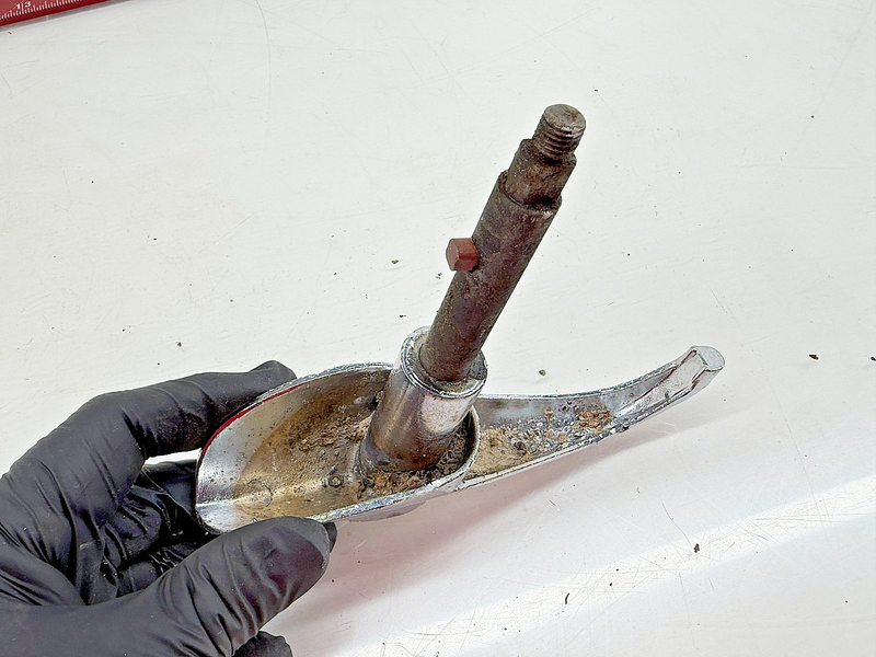 Vintage 1942 - 1946 1947 Chevrolet Aero Rear Trunk Handle Pontiac Chevy C34-51
