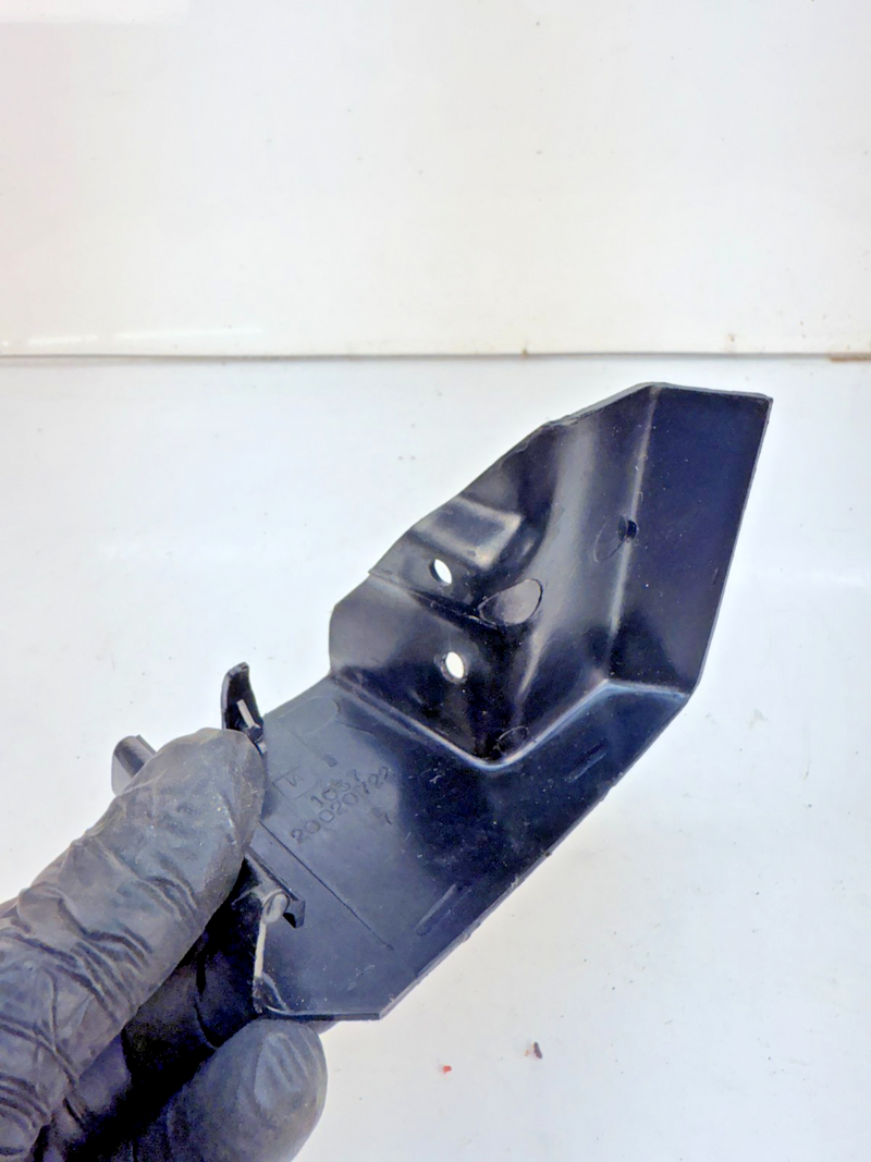 1981 - 1987 MONTE CARLO CUTLASS REGAL GNX SEAT TRACK TRIM COVER MOLDING B76-19