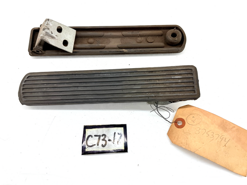 NOS 1940 - 1942 1946 - 1948 CHEVY GAS PEDAL FLEETLINE STYLELINE 3753794 C73-17
