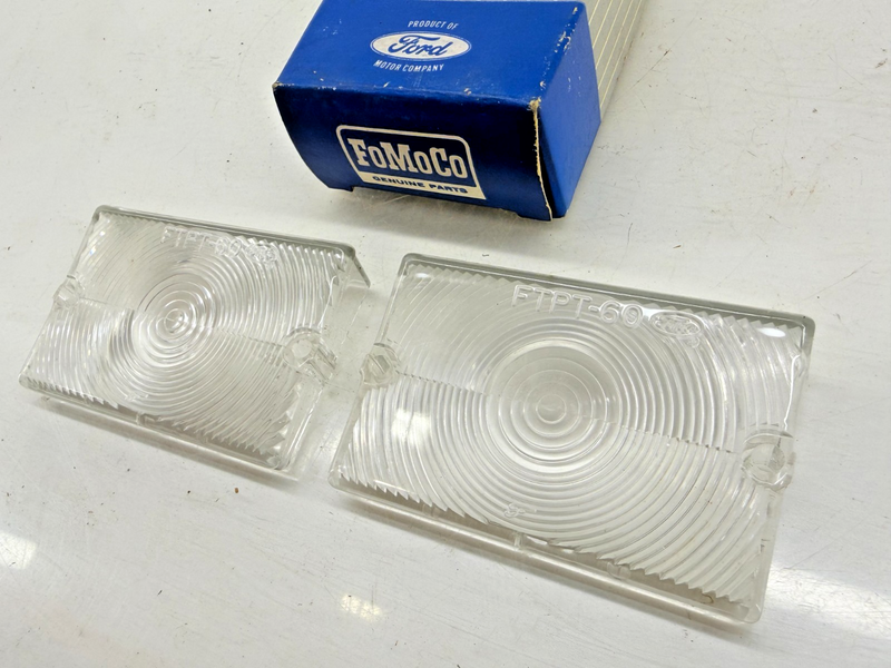NOS 1960 FORD FALCON RANCHERO PAIR PARKING LIGHT LENSES C0DF-13208-A C57-77