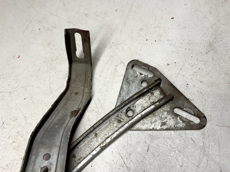 1968-1969 Torino GT Fastback Quarter Window Glass Guide Track RH LH PAIR 69 B33