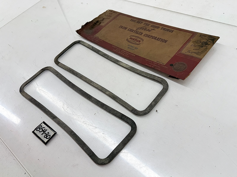 NOS 1930 - 1950 Chrysler DeSoto Mopar Valve Spring Cover Gasket Set 947619 B54