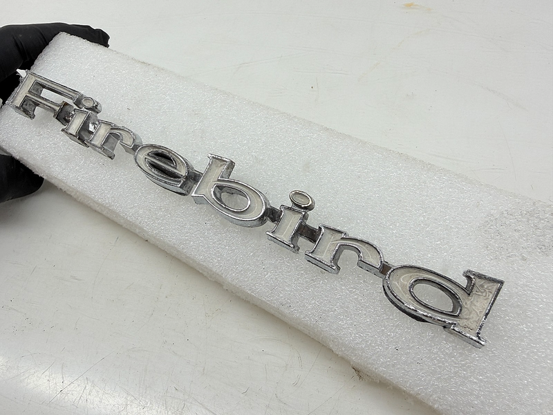OEM 1967 - 1969 Pontiac Trans Am GM Firebird Front Fender Emblem 9796319 E9-110
