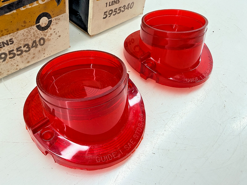 NOS 1964 Chevrolet Biscayne Tail Light Lens Pair SAE STDB 64 5955340 C71-2