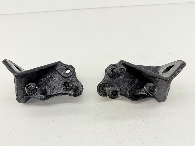OEM 1964 - 1966 Mustang GT 1963 - 1965 Falcon 260 289 MOTOR MOUNT FRAME BRACKETS