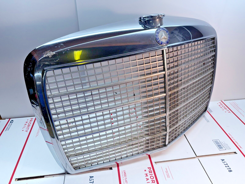 OEM Mercedes W114 W115 68-76 Radiator Shroud Guard Grill Radiator Cowl Emblem P4