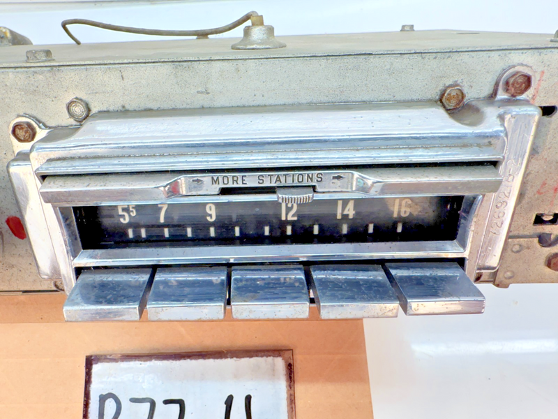 OEM 1957 Cadillac Wonderbar AM Radio Amplifier Delco 7268005 Amp Knobs B77-4
