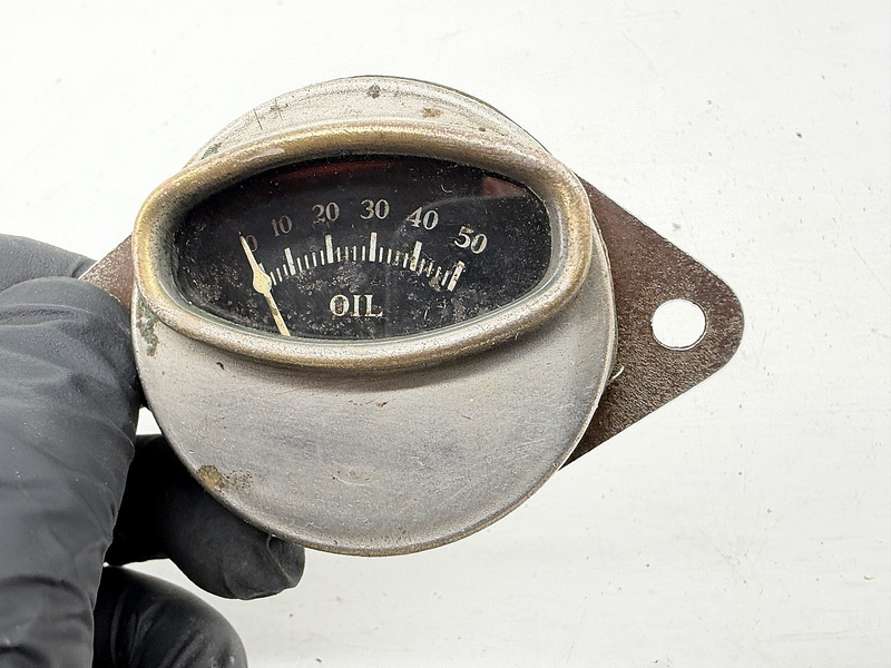Vintage NOS 50 PSI Oil Pressure & Amp Gauge w/ Oval Window Rat Rod Hot Rod C69