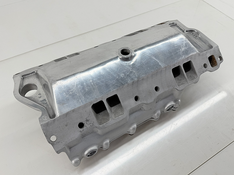 Edelbrock SY1 Smokey Yunick Cross Ram Intake Manifold SBC 283 302 327 350 #2850