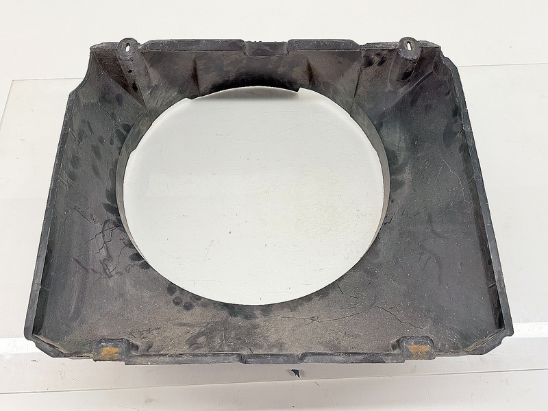 OEM 1984 - 1986 Ford Mustang 3.8 V6 Radiator Cooling Fan Shroud E4ZE-8146-AA U3B