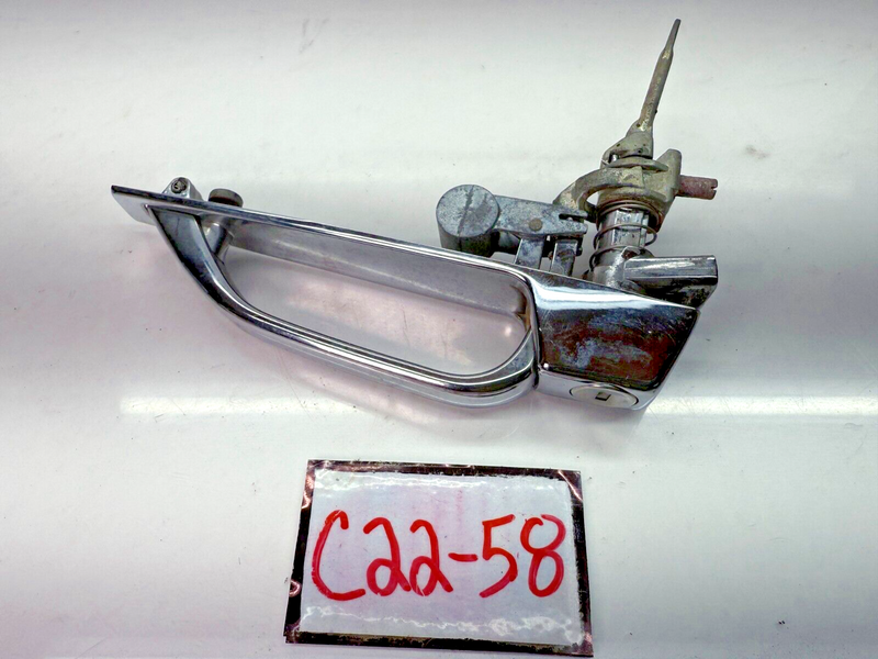 Vintage OEM Genuine Mercedes Left Front Outside Door Latch 116 760 11 59 C22-58