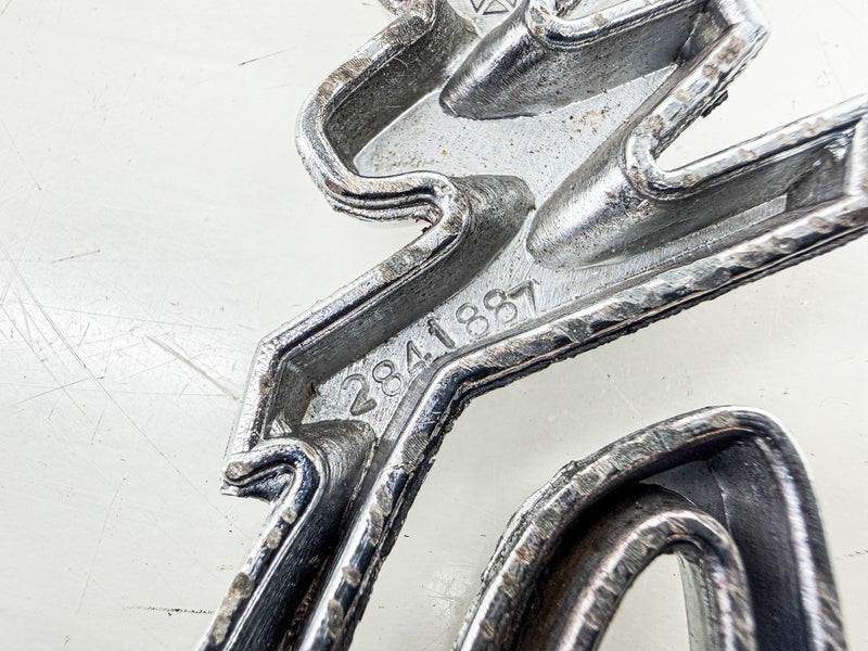 OEM 1968 1969 1970 DODGE CHARGER SCRIPT EMBLEM MOPAR 2841887 E10-82