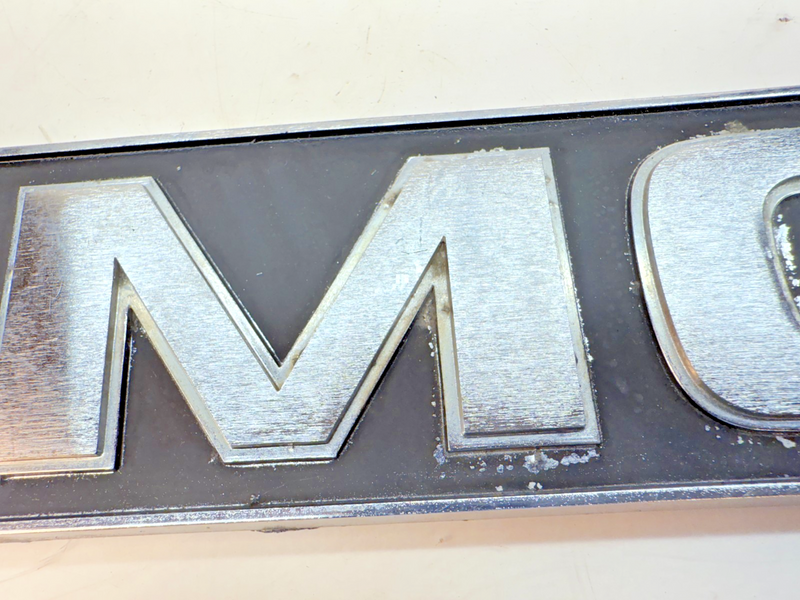 OEM 1976 1977 1978 1979 1980 GMC Van Rear Door GMC Emblem 356100 B3-35