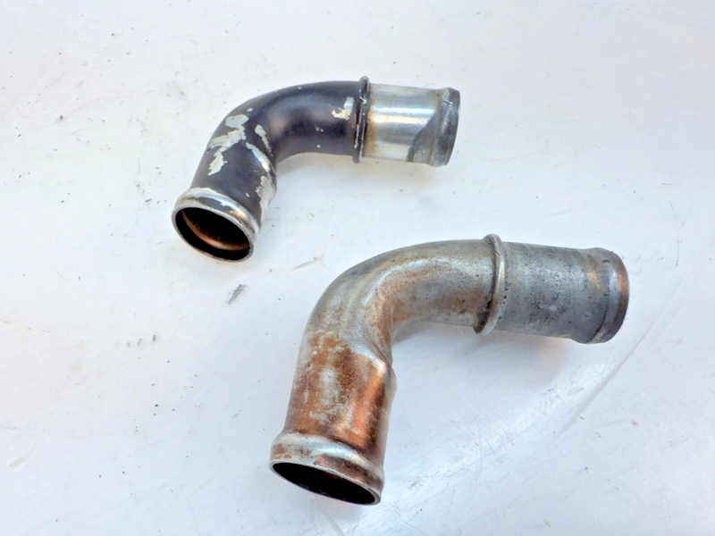 1968 - 1973 Chevelle Camaro Nova Corvette SB Valve Cover Air Cleaner Pipe B82-26