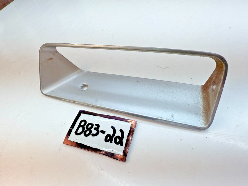 OEM 1968 1969 Corvette LH Side Fender Louver GM 39452487 Drivers Side B83-22