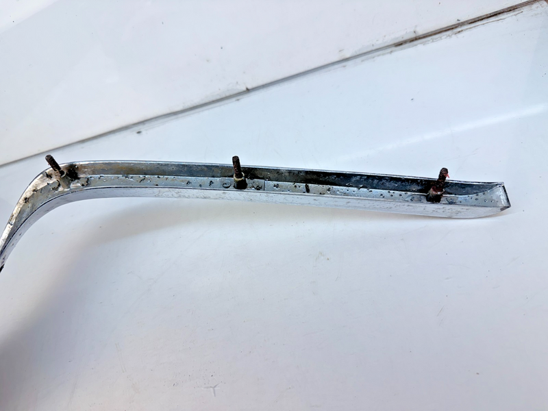 OEM 1957 1958 Chrysler Imperial Chrome Head Light Trim Piece 1686484 RH C28-8