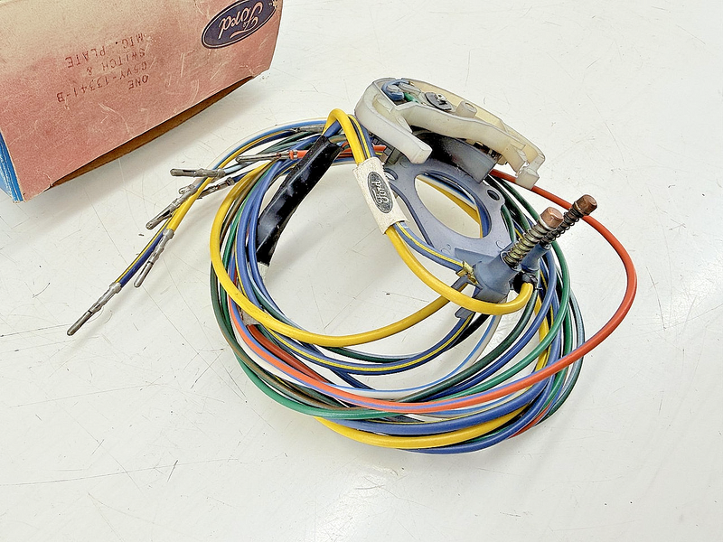 NOS 1965 LINCOLN CONTINENTAL TURN SIGNAL SWITCH C5VY-13341-B C77-2