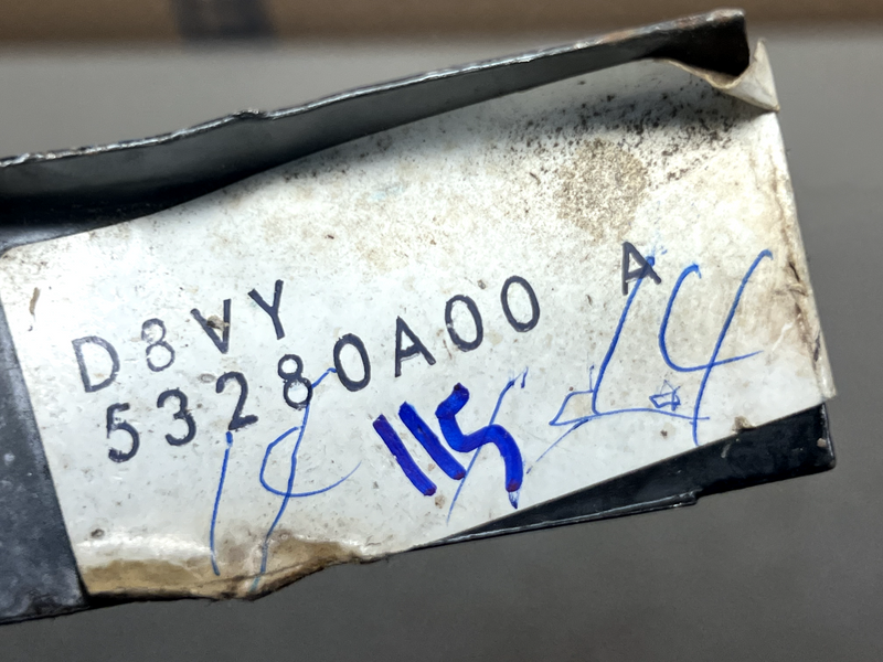 NOS FORD D8VY-53280A00-A Support Bracket B30-115