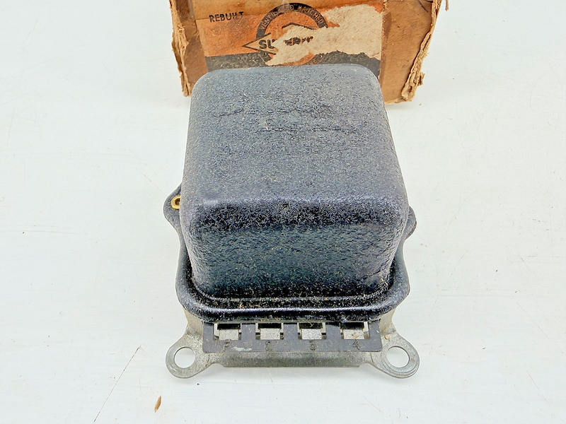 NOS 1962 1963 1966 1967 Oldmobile Buick Delco Voltage Regulator 1119507 C74-11