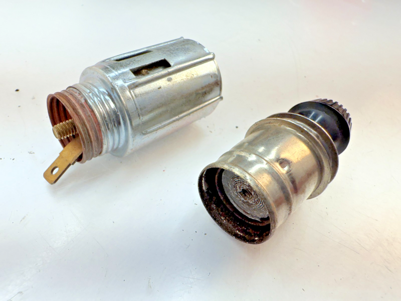 OEM 1968 - 1972 CHEVROLET C3 CORVETTE CIGARETTE LIGHTER CORVETTE B83-19