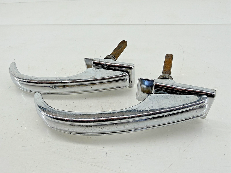 Vintage 1942 - 1947 FORD PASSENGER CAR PAIR OUTSIDE DOOR HANDLES C67-4
