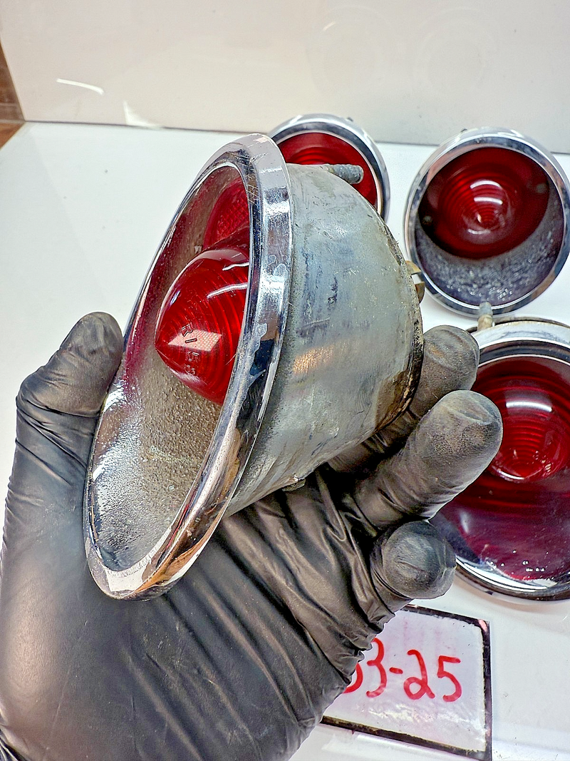 OEM 1963 – 1967 Corvette Tail Lamp Light Assembly Original GUIDE Set of 4 B53-25