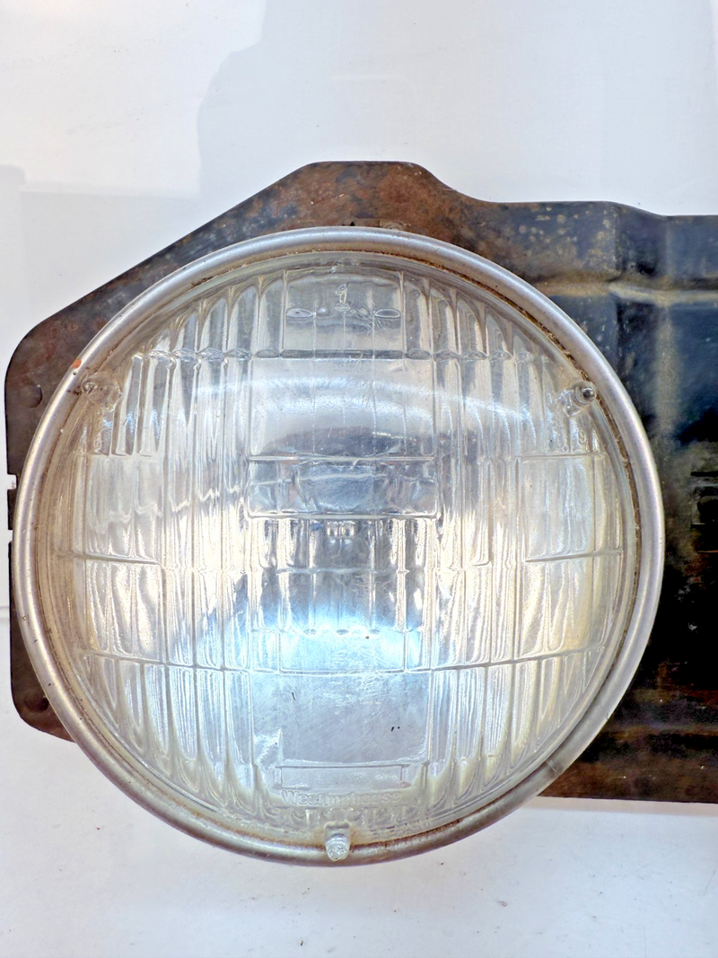 1968 FORD Torino Fairlane LH HEADLIGHT MOUNTING PANEL HEAD LIGHTS B76-39