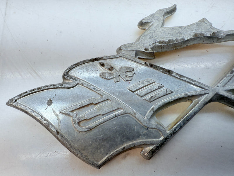 Original 1960 Impala Impala X Cross Flags Quarter Emblem Badge 60 E5-46