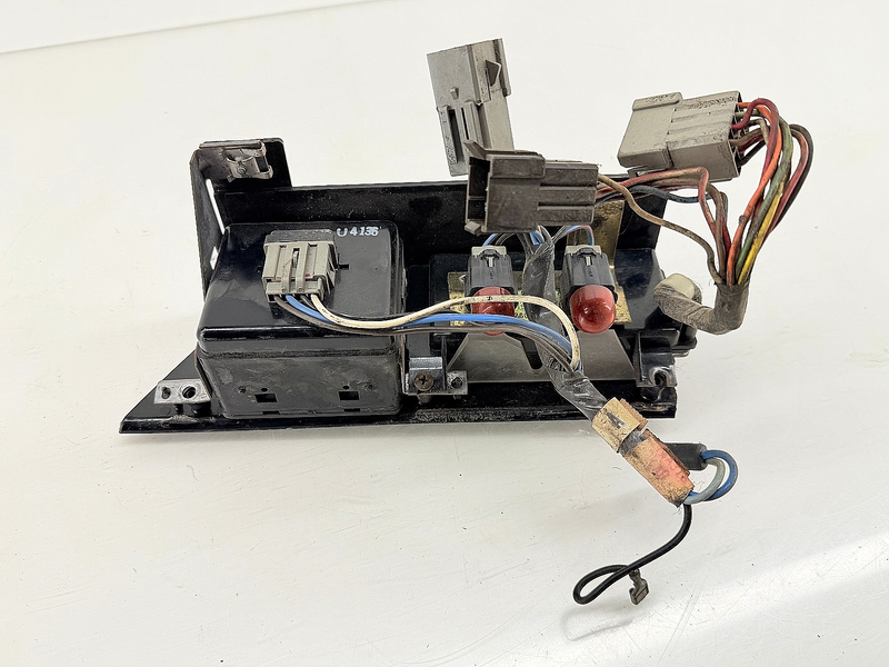 OEM 1984 - 1986 Ford Mustang Center Console Clock Information Display C65-1