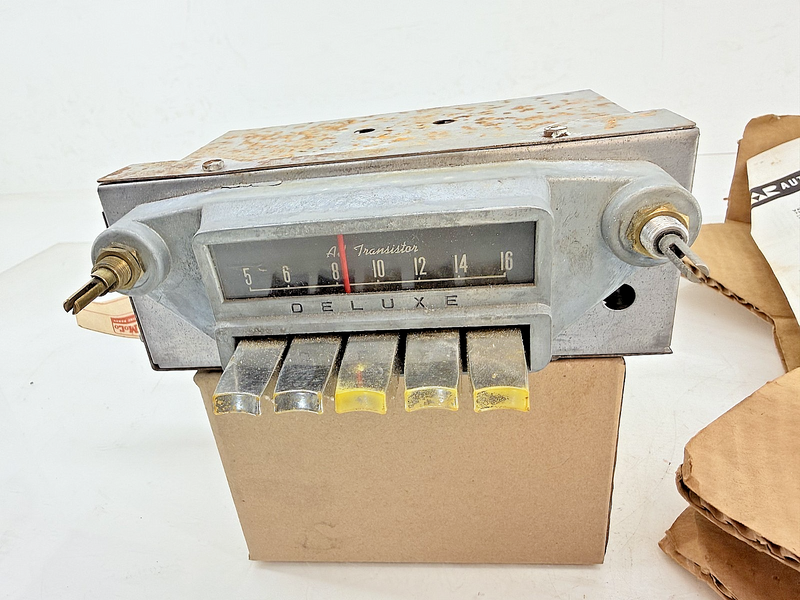 RARE NOS Automatic All Transistor Radio Kit CTP-4059 for 1964 Comet B77-23
