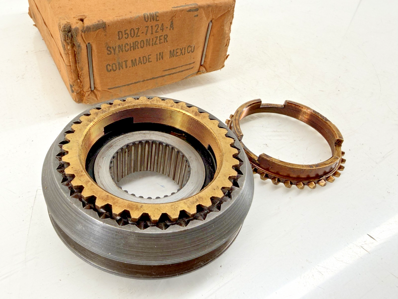 NOS 1975 - 1979 Ford Truck Bronco Transmission 2-3 Synchronizer D5OZ7124A C62-31