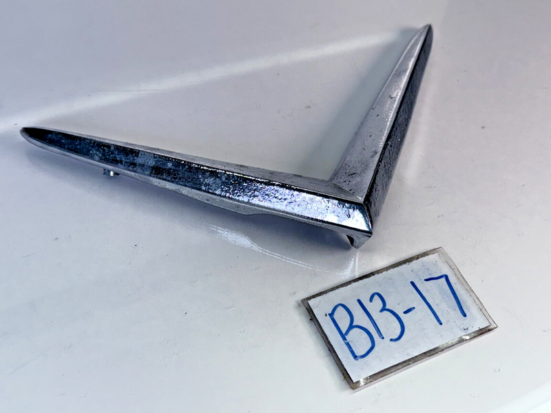 1948 - 1951 Cadillac Chrome Trunk Emblem "V" KAY 48 49 50 51 CADDY B13-17