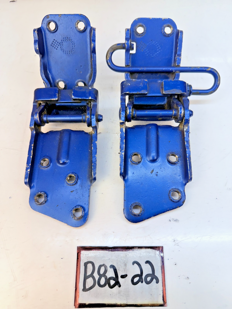 OEM GM 1968 - 1982 C3 Corvette RH Pair Door Hinges Passenger Side 1969 B82-22